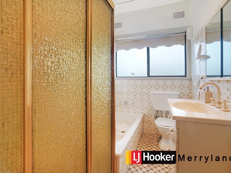31 Centenary Rd, Merrylands NSW 2160