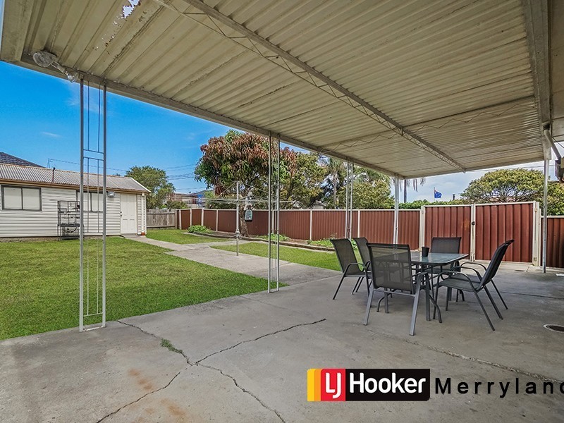 31 Centenary Rd, Merrylands NSW 2160
