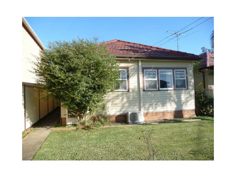 18 Bradman Street, Merrylands NSW 2160