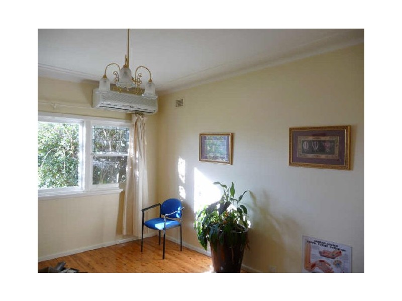 18 Bradman Street, Merrylands NSW 2160