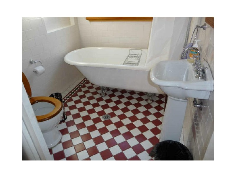 18 Bradman Street, Merrylands NSW 2160