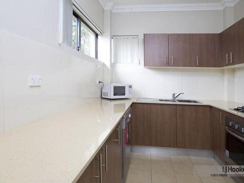 Unit 13/3-5 Talbot Road, Guildford NSW 2161