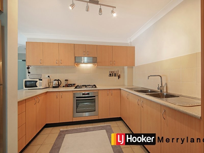 12/13 Oxford St, Merrylands NSW 2160