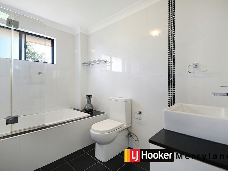 12/13 Oxford St, Merrylands NSW 2160
