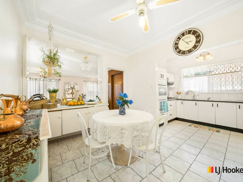 25 Warwick Rd, Merrylands NSW 2160