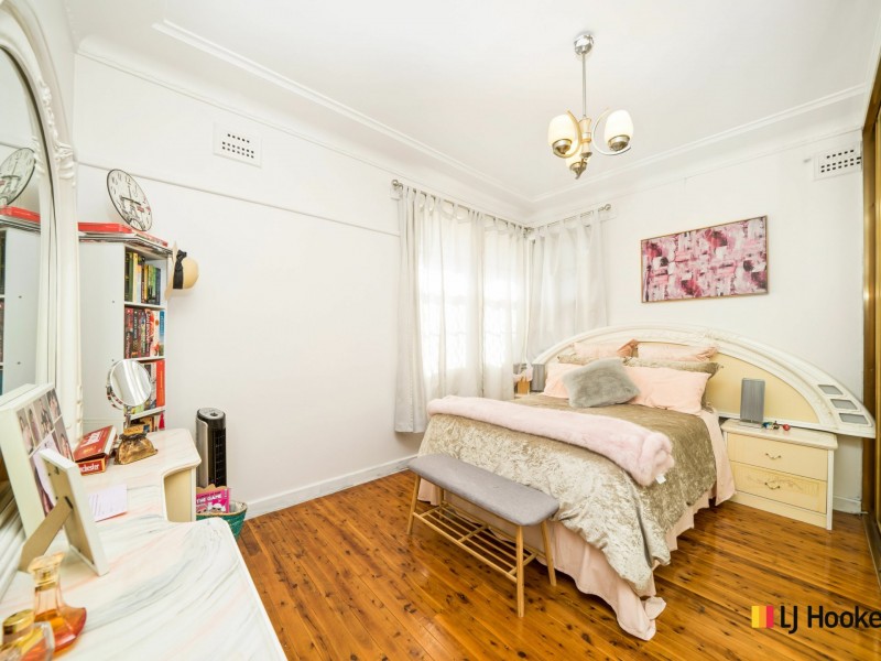 25 Warwick Rd, Merrylands NSW 2160