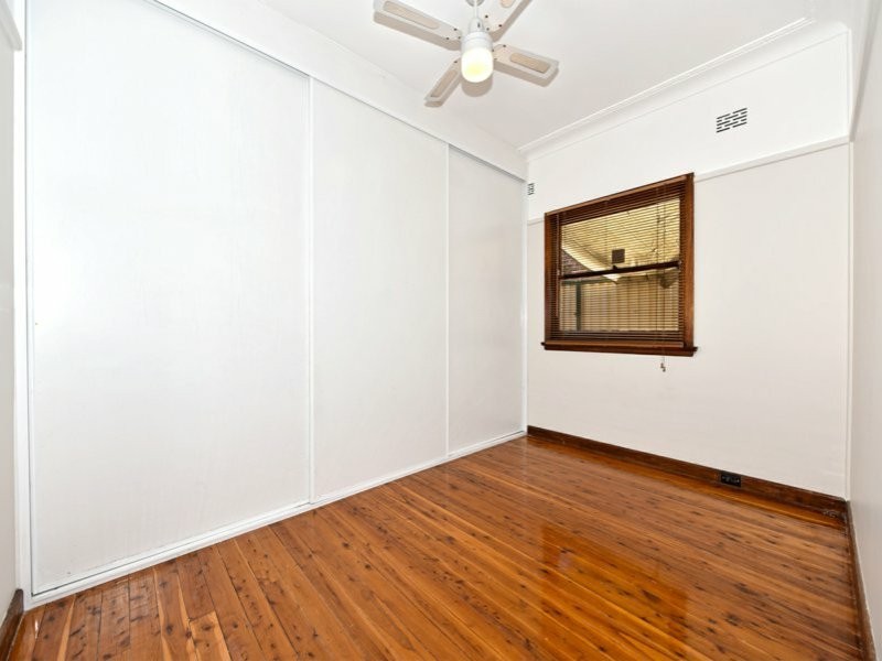 6 Malouf Street, Guildford NSW 2161