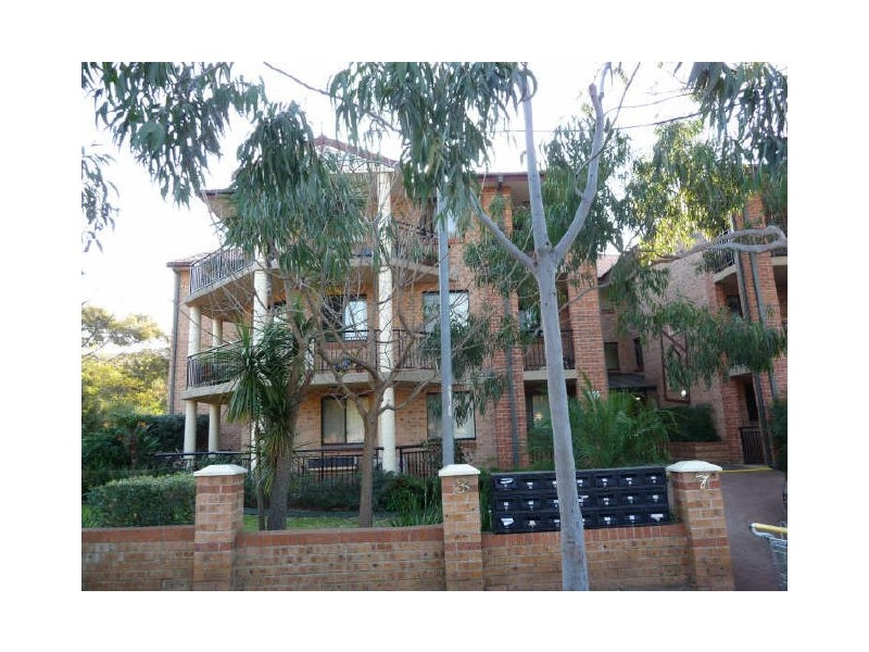 15/3-7 Addlestone Rd, Merrylands NSW 2160