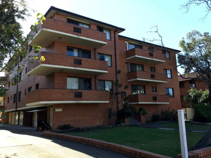 2/29 Neil Street, Merrylands NSW 2160