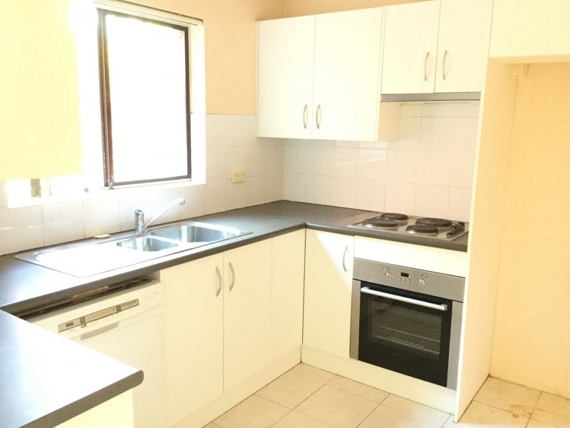 2/29 Neil Street, Merrylands NSW 2160