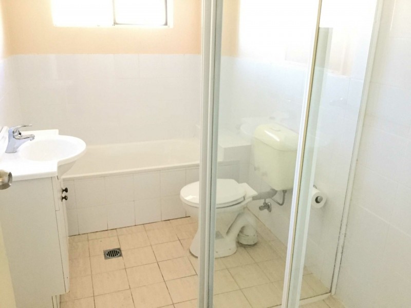 2/29 Neil Street, Merrylands NSW 2160