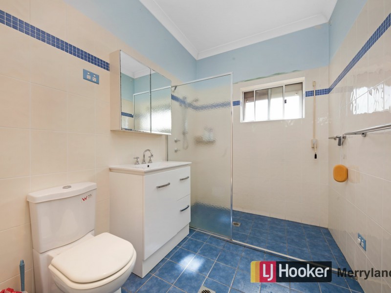 27 Locksley Ave, Merrylands NSW 2160
