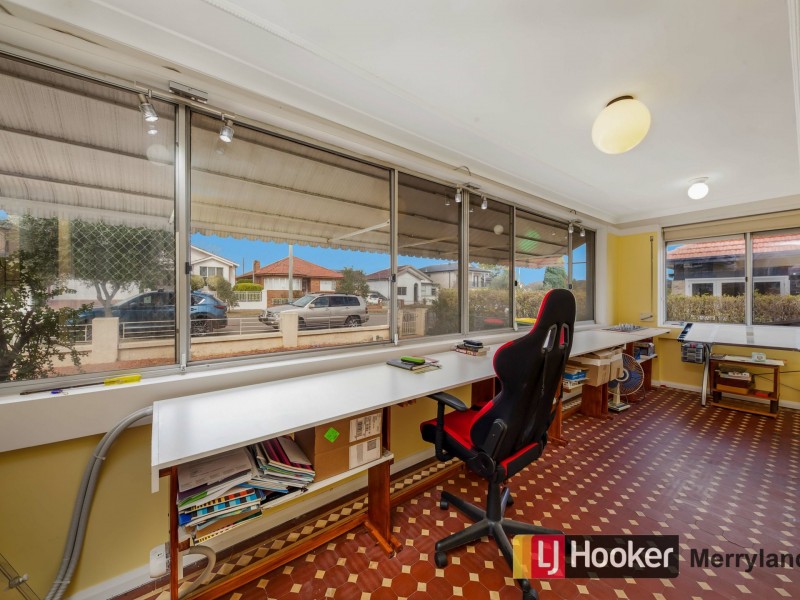 27 Locksley Ave, Merrylands NSW 2160