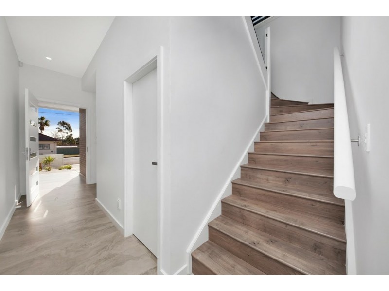 42 Byron Rd, Guildford NSW 2161