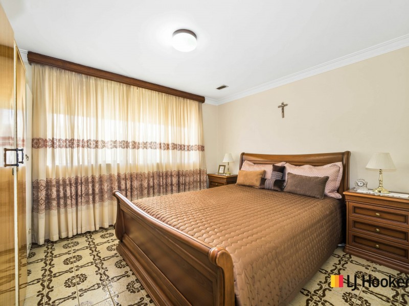 68-70 Burnett St, Merrylands NSW 2160