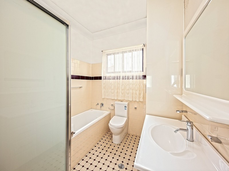 51 Dudley Road, Guildford NSW 2161