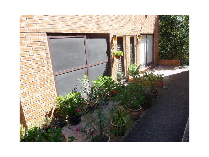 2/42 Sheffield St, Merrylands NSW 2160