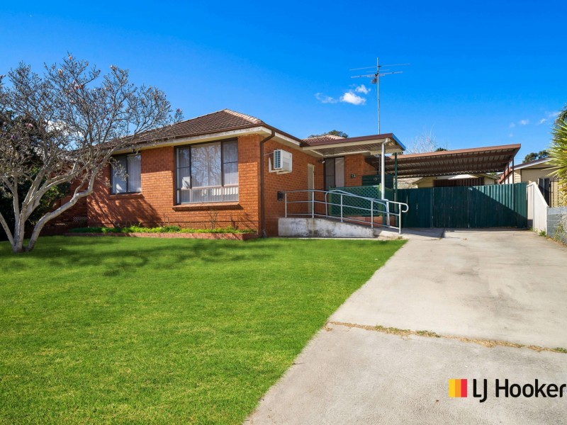 13 Karani Ave, Guildford NSW 2161