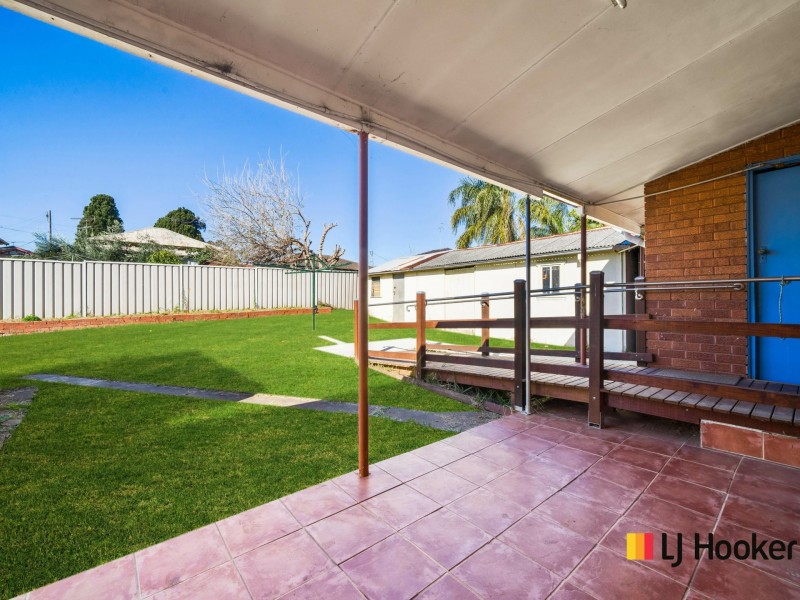 13 Karani Ave, Guildford NSW 2161