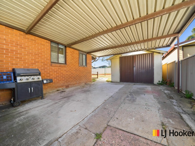 13 Karani Ave, Guildford NSW 2161