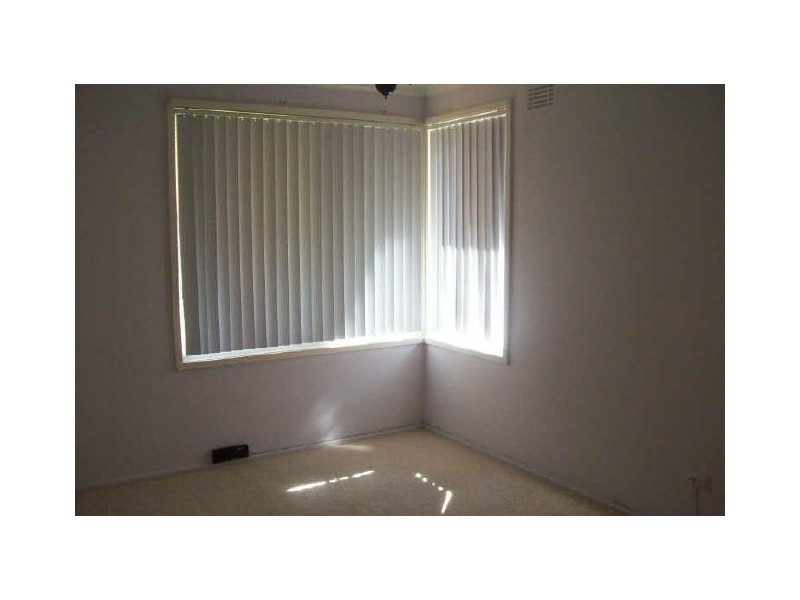 16 Oak Street, Greystanes NSW 2145