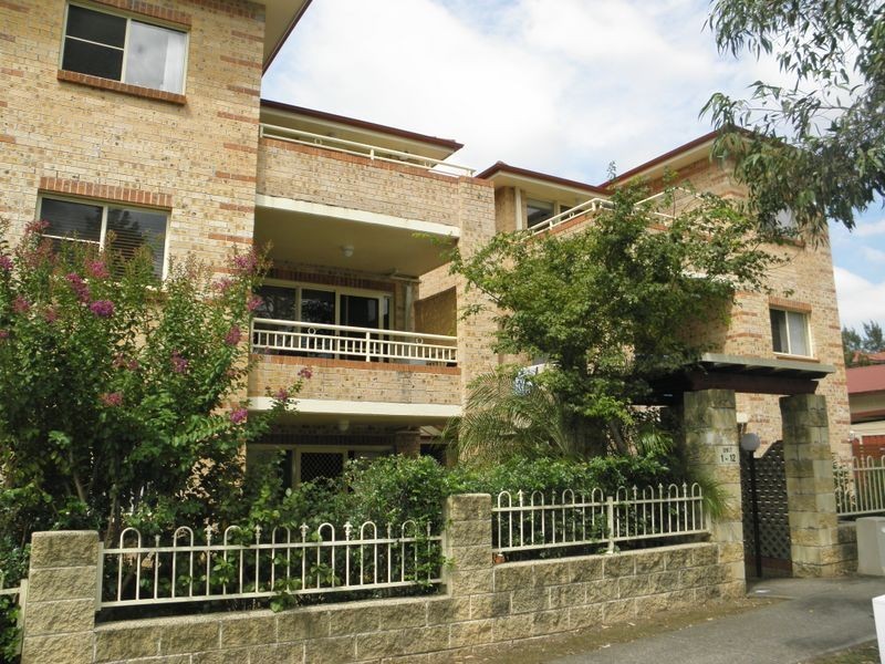 3/53 Kenyons Rd, Merrylands NSW 2160