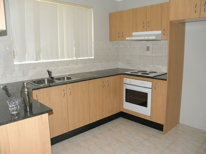 3/53 Kenyons Rd, Merrylands NSW 2160