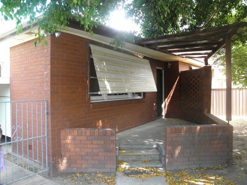 2a Cambridge Street, Merrylands NSW 2160