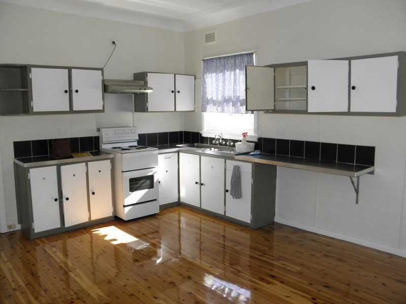 11 Nowra Street, Merrylands NSW 2160