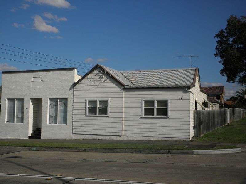 2/240 Guildford Rd, Guildford NSW 2161