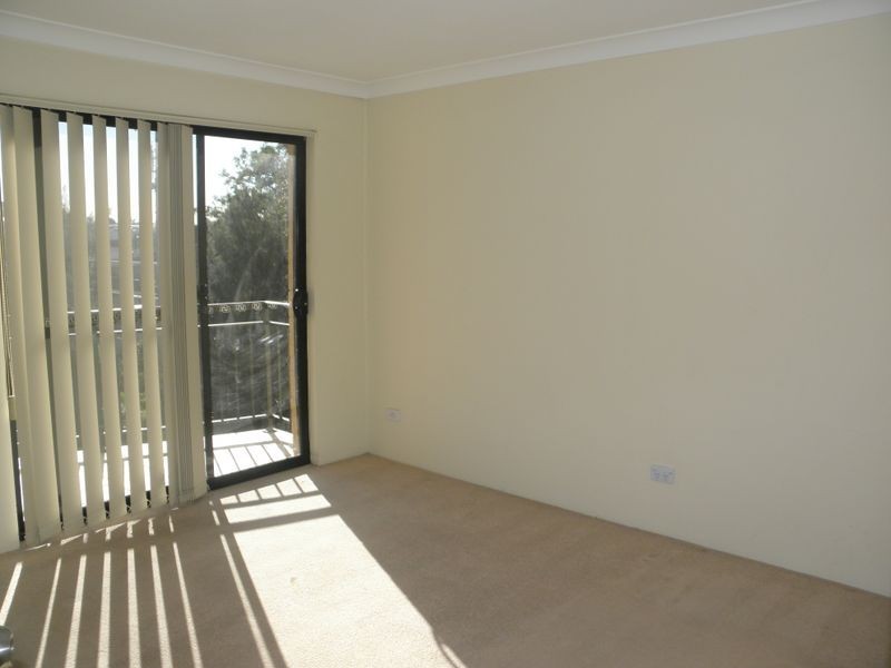 18/4-8 Burford Street, Merrylands NSW 2160