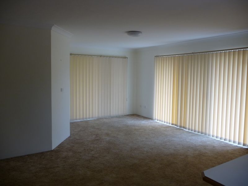 2/37 Memorial Ave, Merrylands NSW 2160