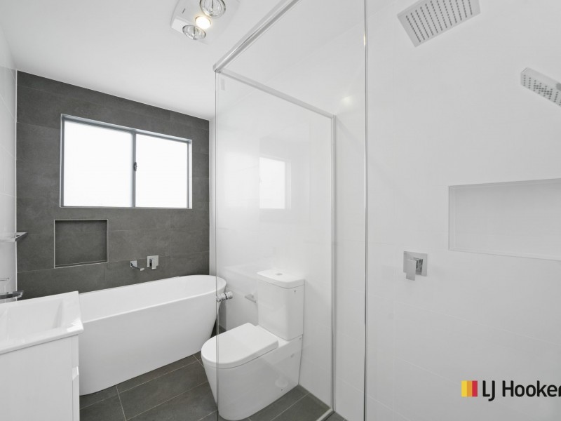 2B Lewis St, Merrylands NSW 2160