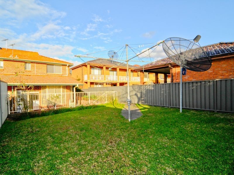21A Elsinore Street, Merrylands NSW 2160