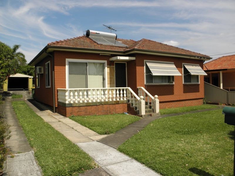 20 Carnation Ave, Old Guildford NSW 2161