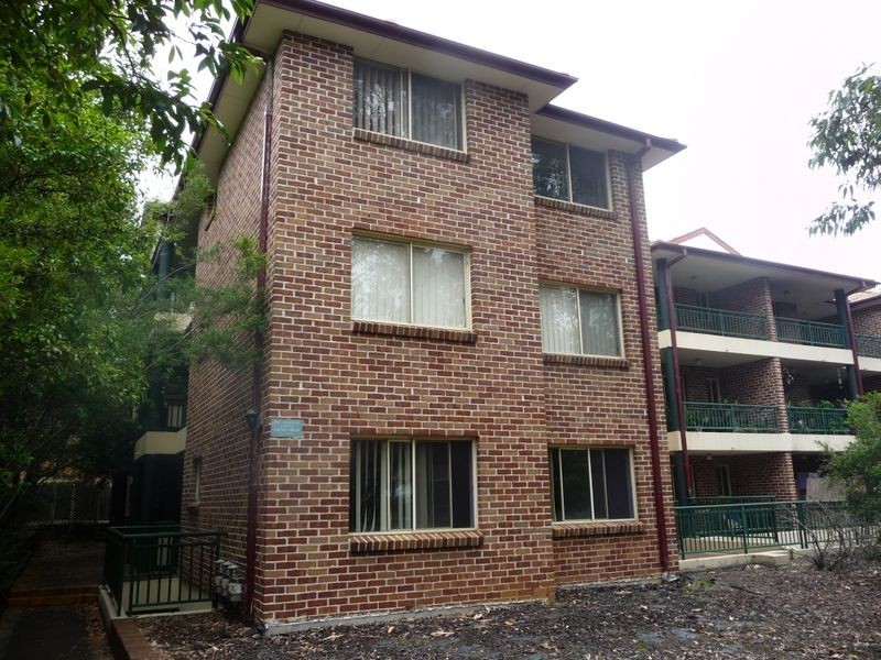 17/36-40 Newman Street, Merrylands NSW 2160