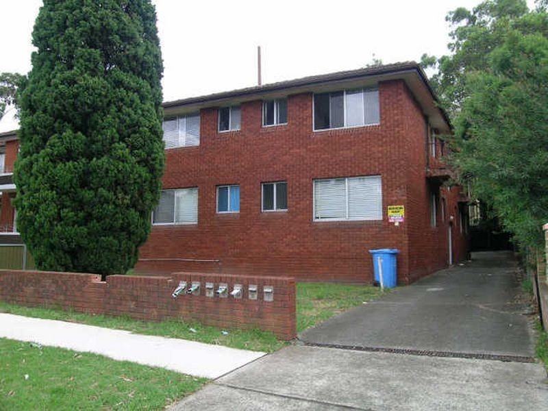 4/3 Birmingham Street, Merrylands NSW 2160