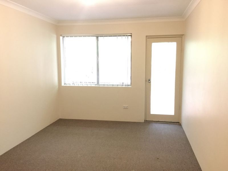 4/3 Birmingham Street, Merrylands NSW 2160