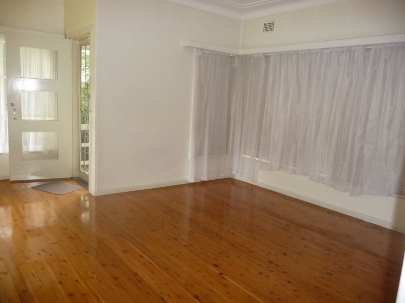 22 Smythe Street, Merrylands NSW 2160