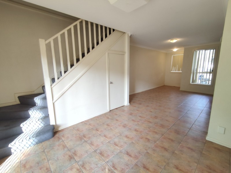 2/38 Blenheim Avenue, Rooty Hill NSW 2766