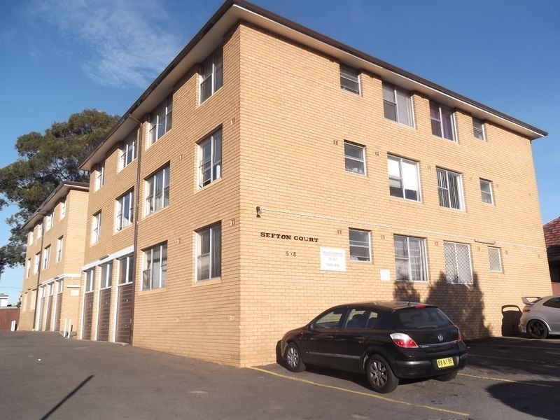Unit 2/6-8 Station Street, Guildford NSW 2161