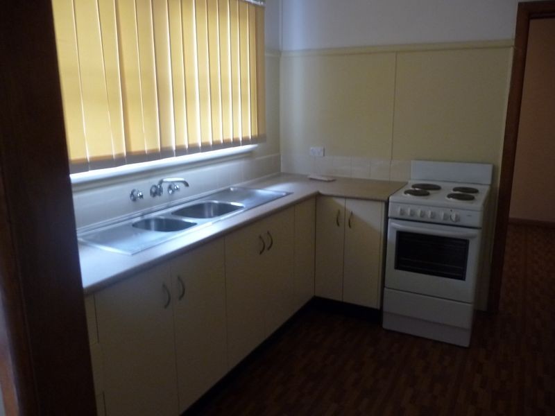 42 Victoria St, Merrylands NSW 2160