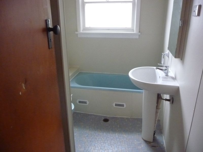 42 Victoria St, Merrylands NSW 2160