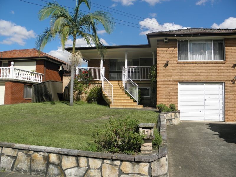 11 Kookaburra Street, Greystanes NSW 2145