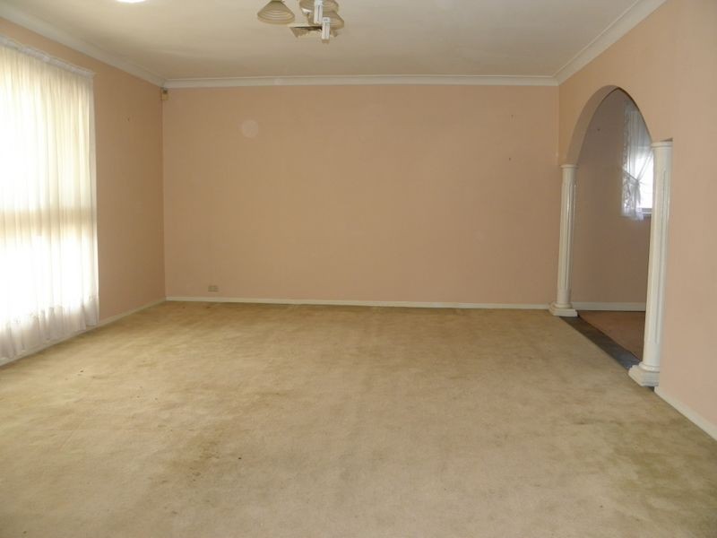 11 Kookaburra Street, Greystanes NSW 2145