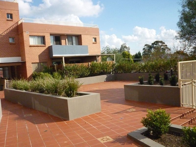 30/546-556 Woodville Rd, Guildford NSW 2161