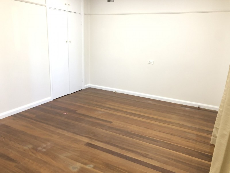 27 Springfield Street, Old Guildford NSW 2161