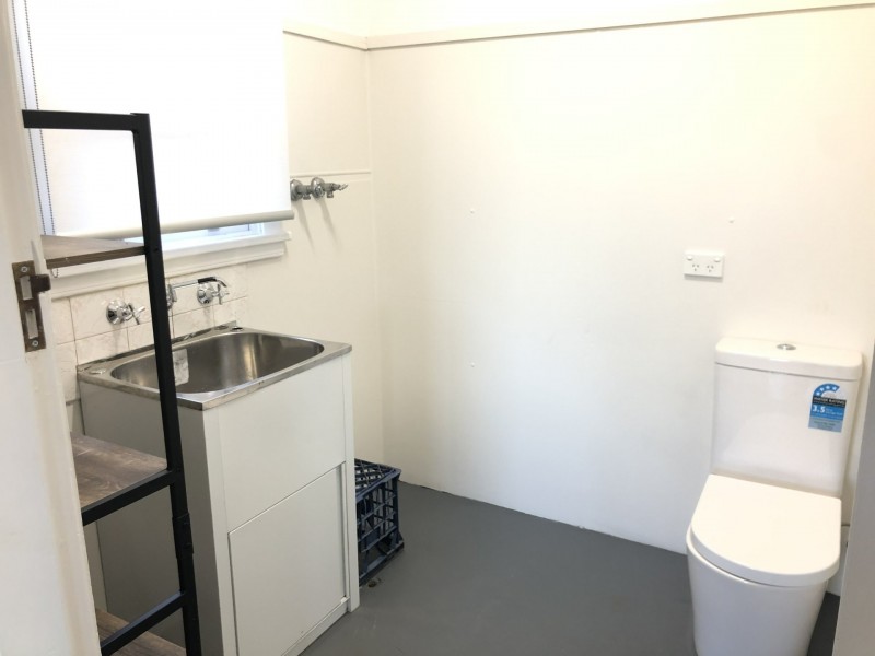 27 Springfield Street, Old Guildford NSW 2161