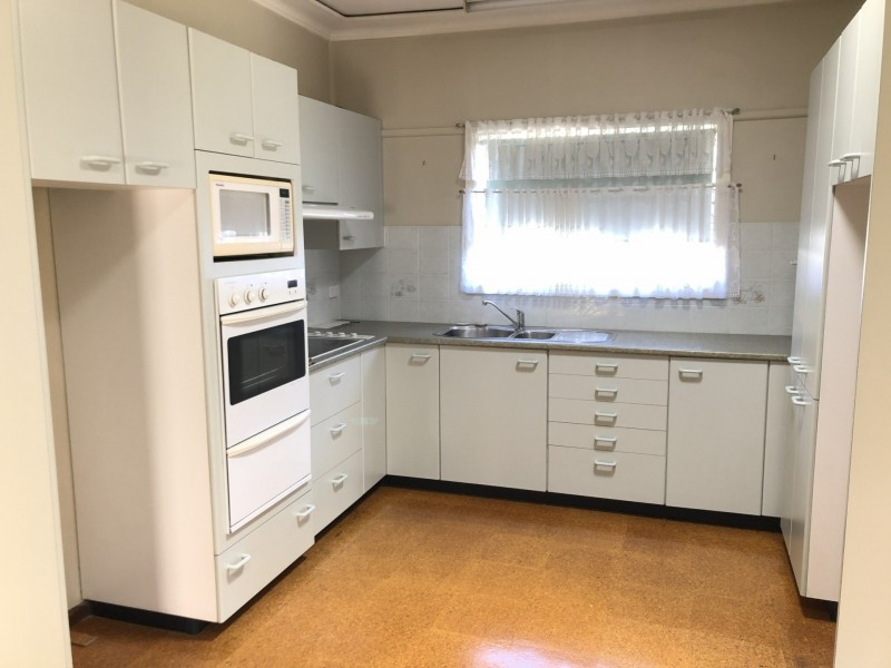 5 Lowana Avenue, Merrylands NSW 2160