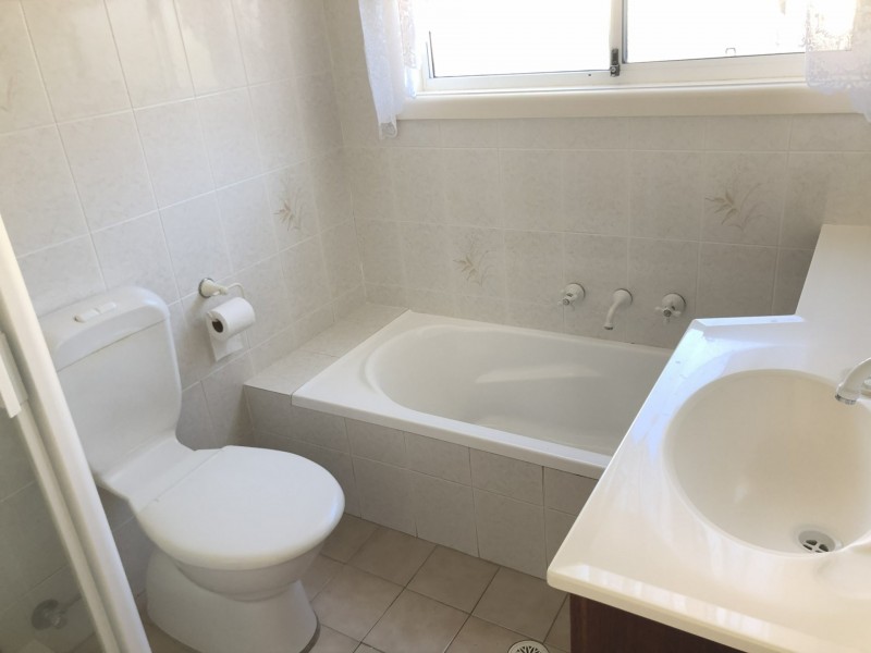 5 Lowana Avenue, Merrylands NSW 2160